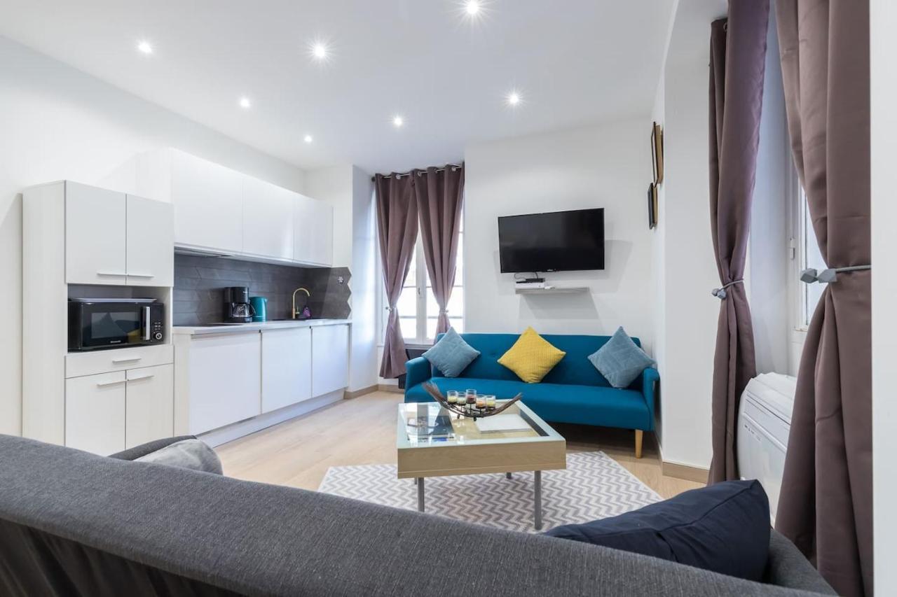 Historical Apartment Hyper Center Ницца Экстерьер фото